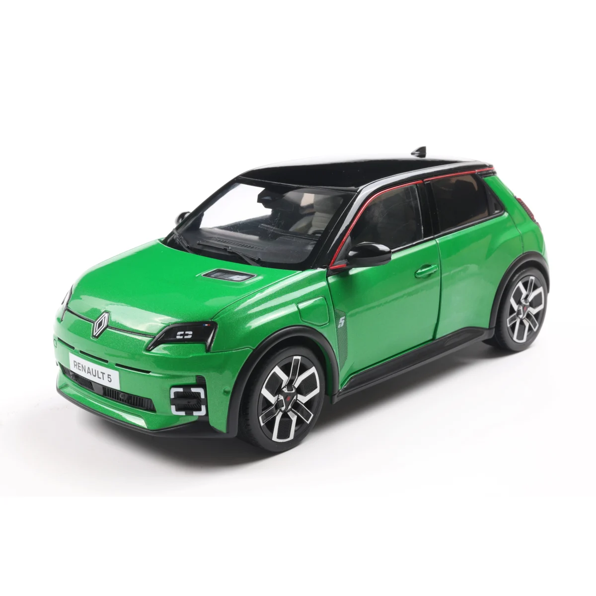 Renault 5 e-tech vert pop 2024 1/18 Die cast