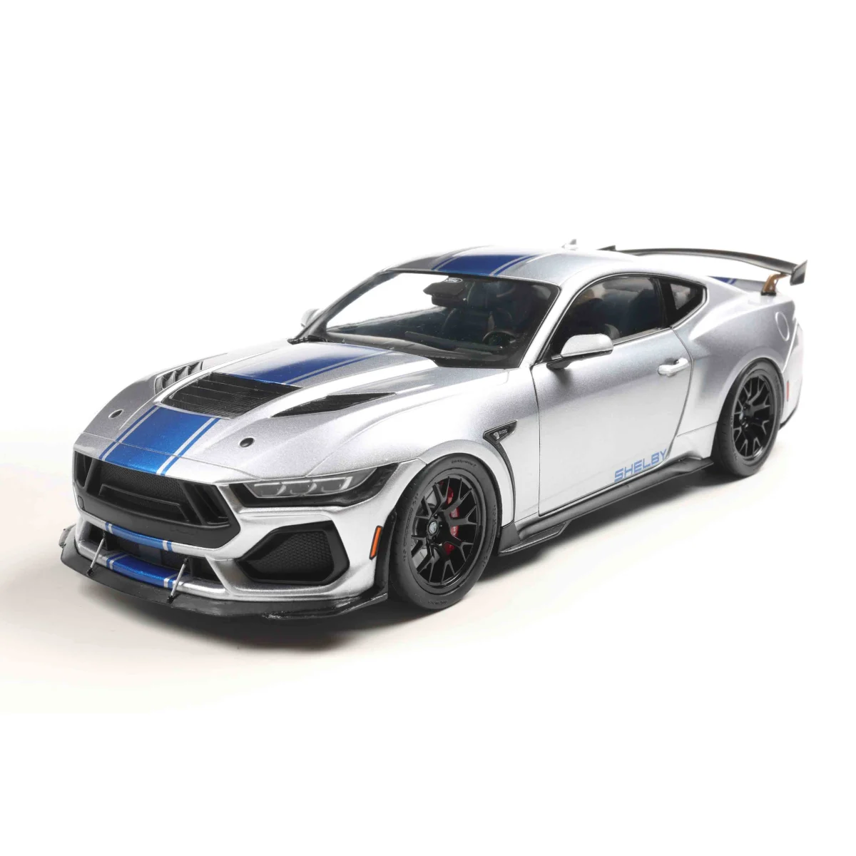 Shelby mustang super snake grey 2025 1/18 Die cast - SOLIDO