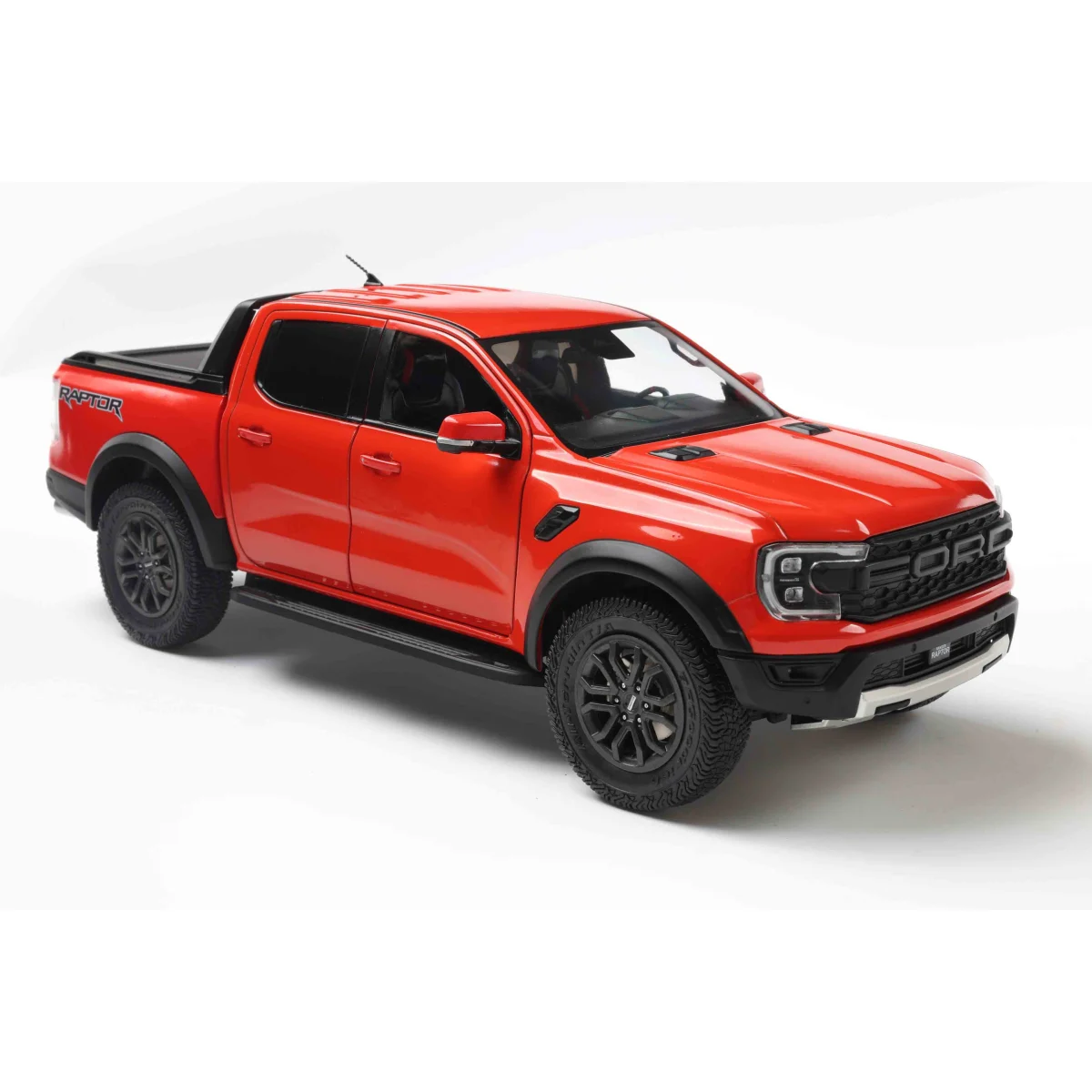 Ford ranger raptor orange raptor 2024 1/18 Die cast - SOLIDO