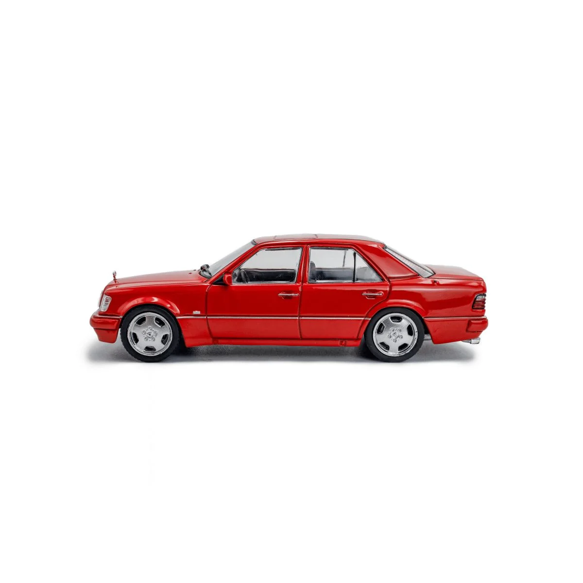 Mercedes-benz (w124) e60 amg signal red 1994 1/43 Die cast
