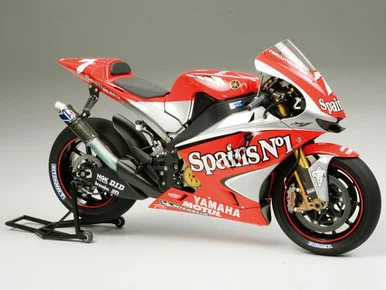 1/12 Tamiya Yamaha YZR-M1 2004 MotoGP Racing Motorcycle