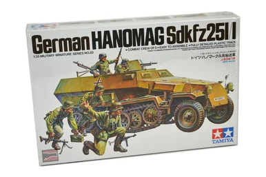 1/35 Tamiya German Hanomag SdKfz251/1 Halftrack Plastic Model Kit