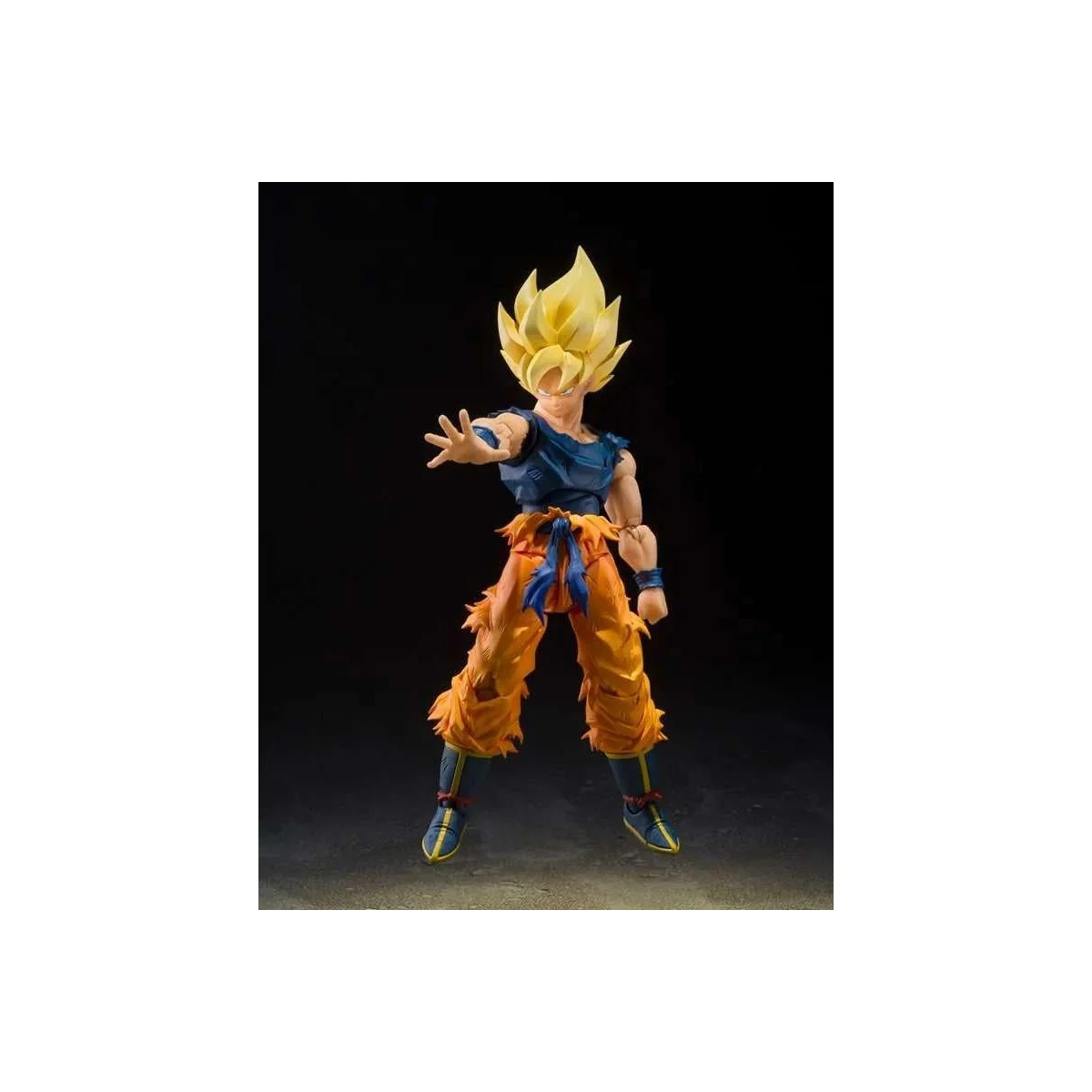 DRAGON BALL Z - Goku Fighter Rage - SH Figuarts Figure 14.5cm Figurine