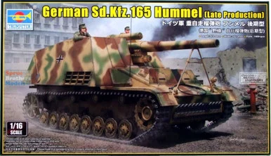 TRP00953 1:16 Trumpeter Sd.Kfz.165 Hummel Late