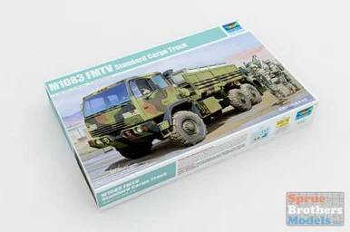 TRP01007 1:35 Trumpeter M1083 FMTV Standard Cargo Truck