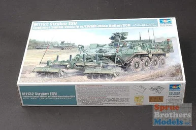 TRP01574 1:35 Trumpeter M1132 Stryker Engineer Squad Vehicle (ESV) with LWMR Mine Roller/SOB #1574