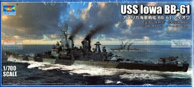 TRP06749 1:700 Trumpeter USS Iowa BB-61