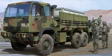1/35 Trumpeter M1083 FMTV (Family Medium Tactical Vehicle) US Cargo Truck