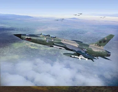 1/72 Trumpeter F105G Thunderchief Wild Weasel Aircraft