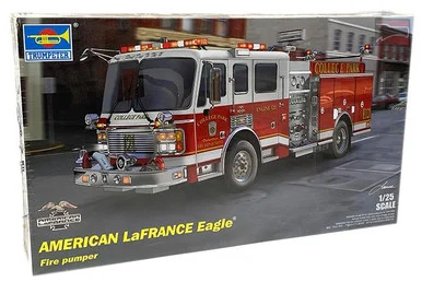 1/25 Trumpeter American LaFRANCE Eagle Fire Truck