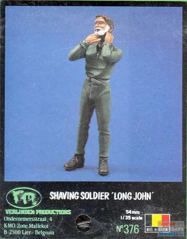 VER0376 1:35 Verlinden Figure - Shaving Soldier