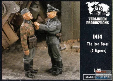 VER1414 1:35 Verlinden Figure Set - The Iron Cross (2 figures)