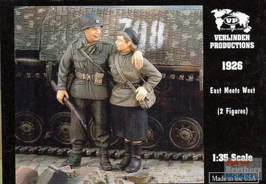 VER1926 1:35 Verlinden East Meets West Figure Set (2 figures)